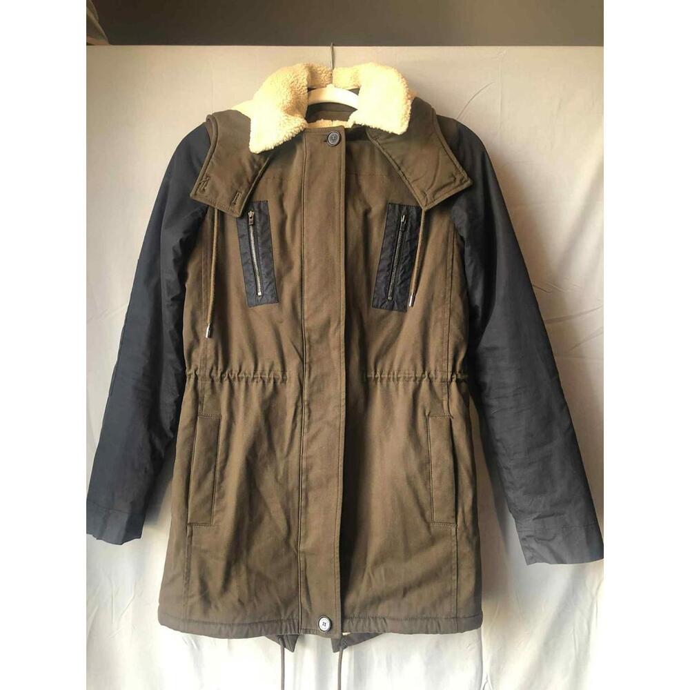 LACOSTE Womens Winter Coat Navy/Olive Green Size 0 (EUR 32) MSRP $485 *Read*